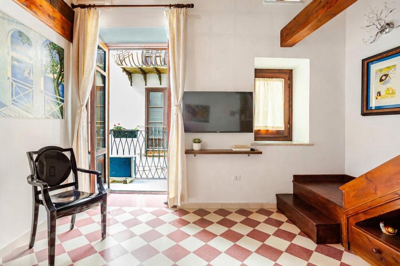 Dimora Degli Scalzi - Dive Into Palermo'S History Apartment — Photos 2
